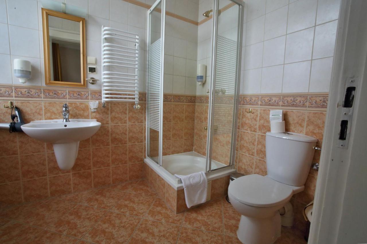 Palac Spichrz Borcz Exteriör bild